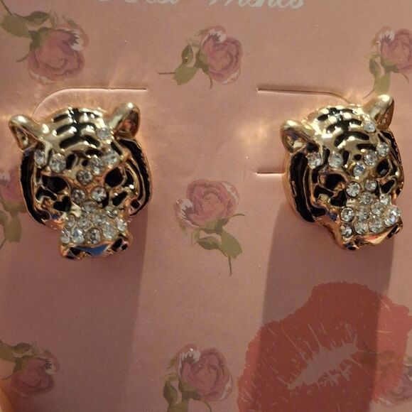 18K Gold Plated Lion Rhinestone Stud Earrings - Picture 2 of 7